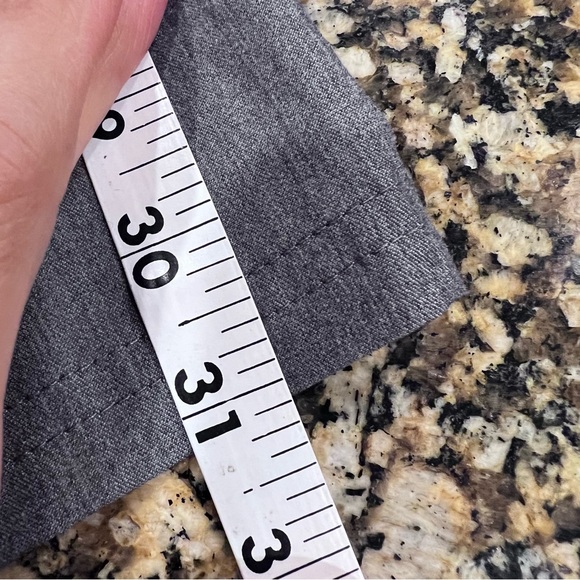 Figs Scrubs Gray Cargo Scrub Pants Size XL - Picture 10 of 10